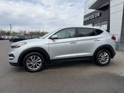 Used 2018 Hyundai Tucson SE image 7