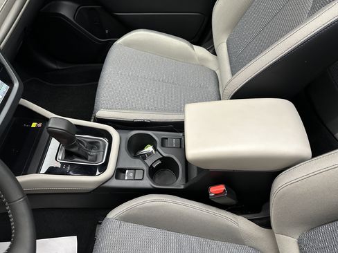 Used 2025 Subaru Forester Premium AWD/4WD image 35