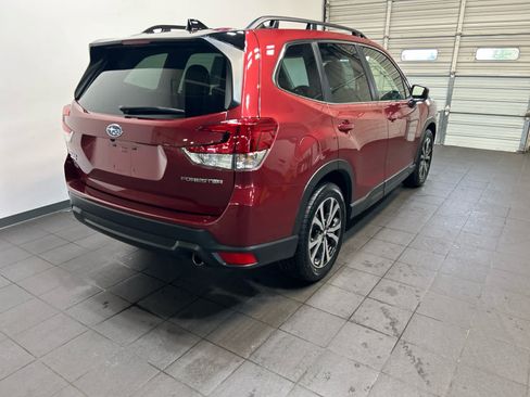 Used 2024 Subaru Forester Limited AWD/4WD image 3