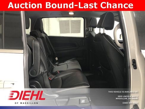Used 2023 Honda Odyssey Elite image 11