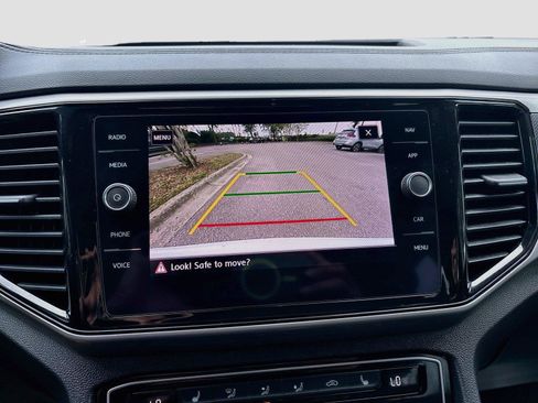 Used 2020 Volkswagen Atlas Cross Sport SEL FWD image 10