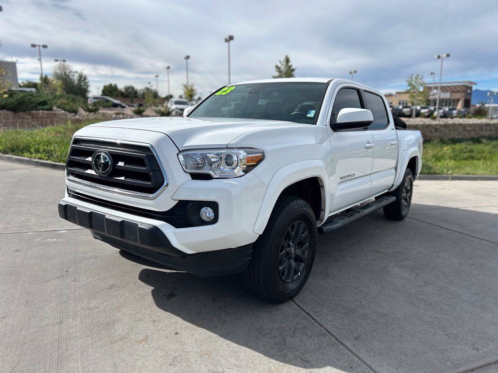 Used 2023 Toyota Tacoma SR5 AWD/4WD image 3