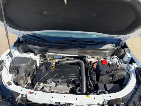 Used 2025 Chevrolet Equinox LT image 31