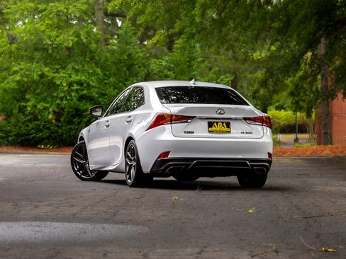 Used 2018 Lexus IS 300 F Sport w/ F Sport Package RWD image 3