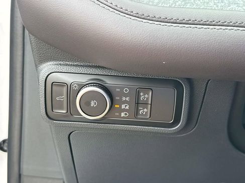 New 2026 Ford Explorer Platinum w/ LUX Leather Package image 24