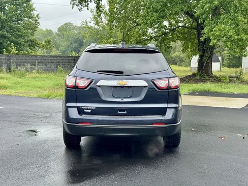 Used 2017 Chevrolet Traverse LS FWD image 8