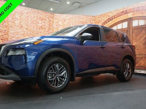 Used 2022 Nissan Rogue S image 3