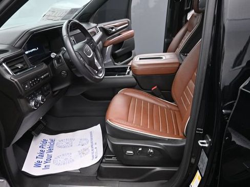 Used 2024 GMC Yukon Denali Ultimate AWD/4WD image 20