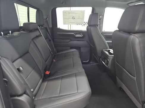 New 2026 GMC Sierra 1500 SLT w/ SLT Convenience Package image 15