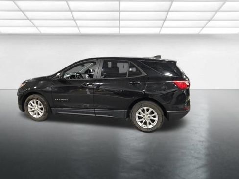 Used 2020 Chevrolet Equinox LS w/ LS Convenience Package FWD image 7