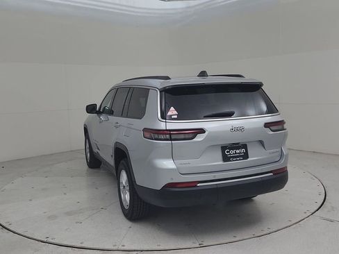 New 2025 Jeep Grand Cherokee L Laredo image 12