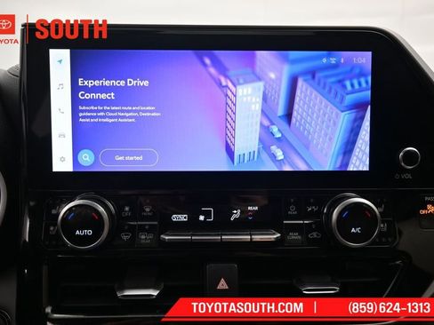 Used 2023 Toyota Highlander Limited AWD/4WD image 13