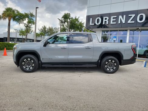 Used 2026 GMC Sierra EV Elevation AWD/4WD image 8