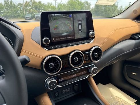 New 2025 Nissan Sentra SV w/ SV Premium Package image 16