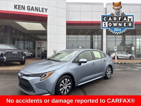 Used 2022 Toyota Corolla LE image 1