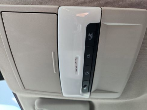 Used 2024 Nissan Sentra S FWD image 28