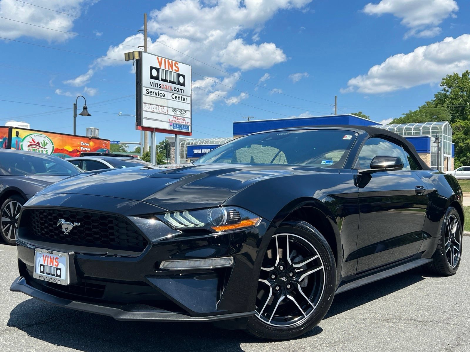 Used 2022 Ford Mustang Premium RWD image 10