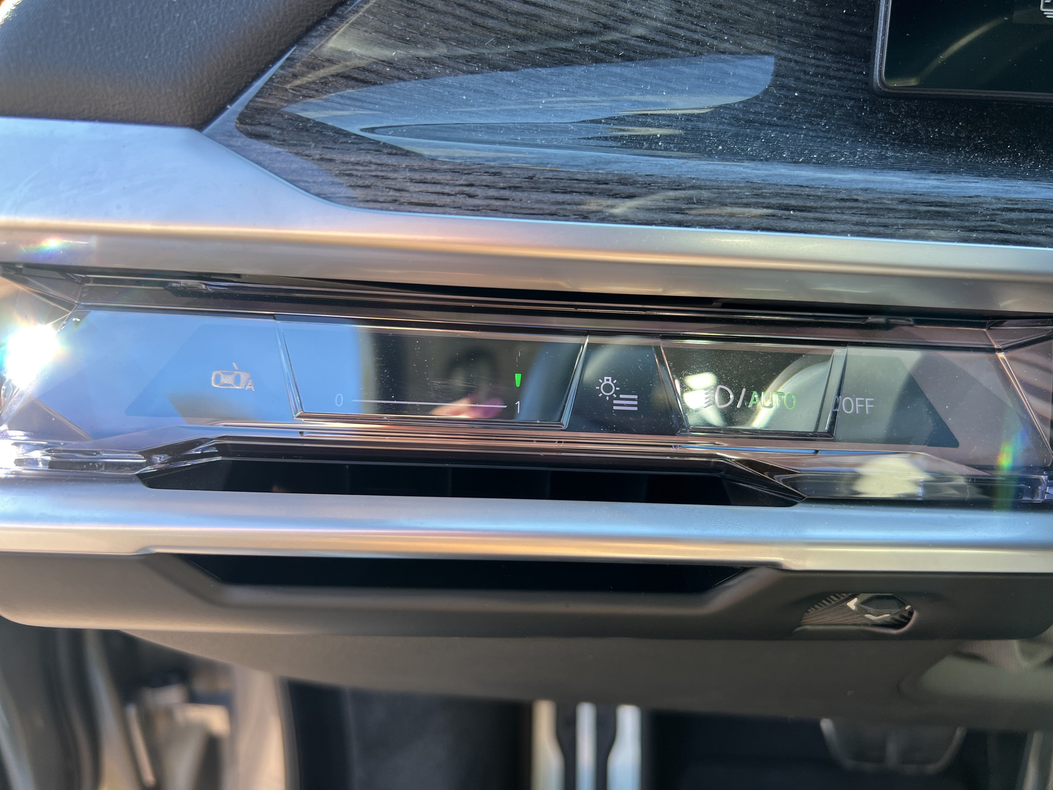 Used 2024 BMW i7 eDrive50 w/ M Sport Package RWD image 36