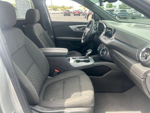 Used 2022 Chevrolet Blazer LT FWD image 32