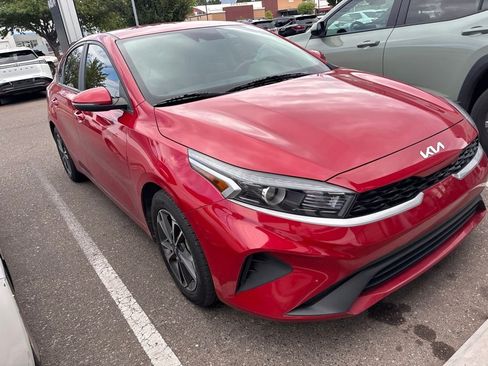 Used 2024 Kia Forte LXS w/ LXS Technology Package FWD image 1