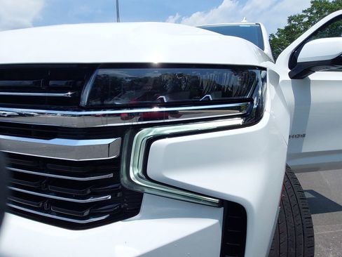 Used 2023 Chevrolet Tahoe LT w/ LT Signature Plus Package AWD/4WD image 32