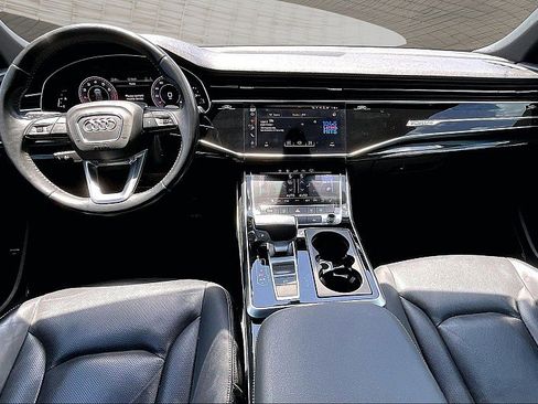 Used 2019 Audi Q8 Premium Plus w/ Premium Plus AWD/4WD image 12