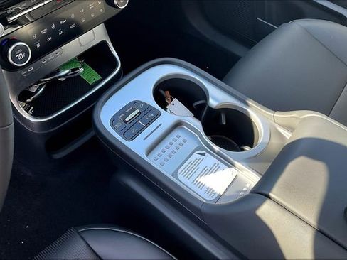 New 2026 Hyundai Ioniq 9 SEL image 8