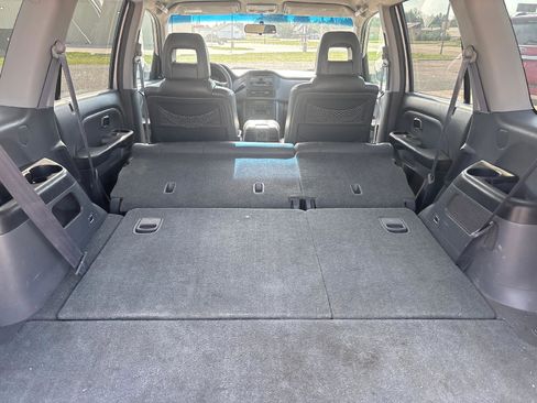 Used 2004 Honda Pilot EX image 10