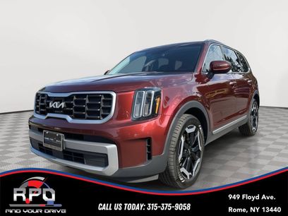 Used 2023 Kia Telluride S w/ S Sunroof Package