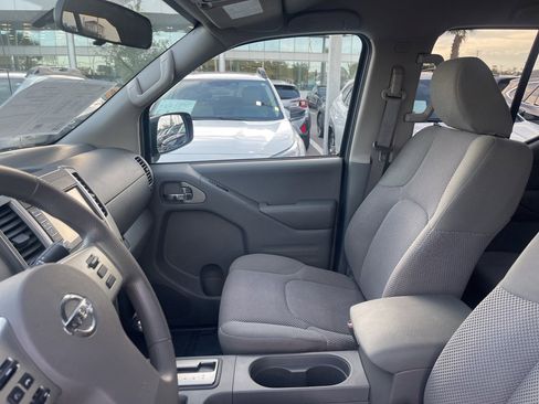 Used 2019 Nissan Frontier SV image 20