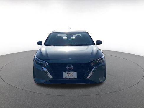 Used 2025 Nissan Sentra SV image 4