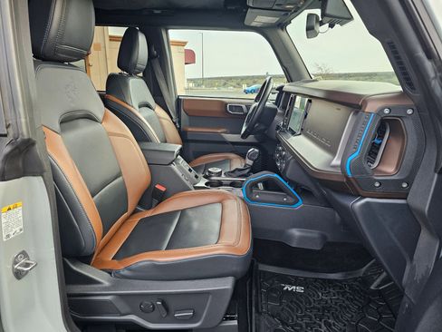 Used 2023 Ford Bronco Outer Banks image 15