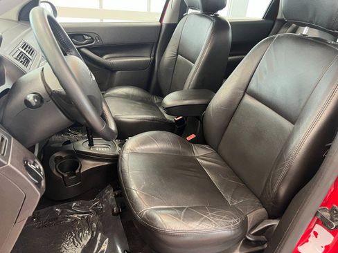 Used 2007 Ford Focus SES image 10