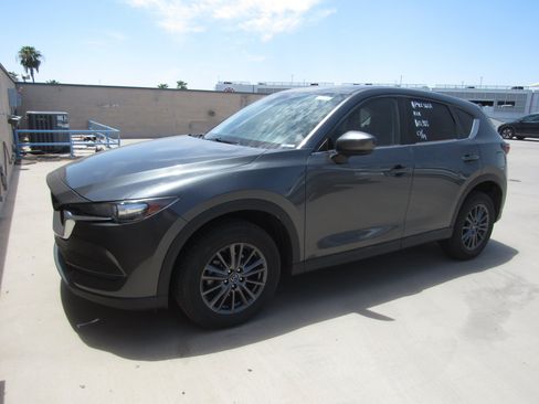 Used 2019 MAZDA CX-5 Touring FWD image 1