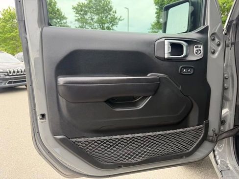 Used 2019 Jeep Wrangler Unlimited Sport AWD/4WD image 13