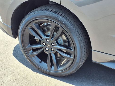 Used 2020 Ford Edge ST w/ Equipment Group 401A AWD/4WD image 30
