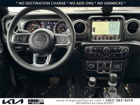 Used 2023 Jeep Wrangler Sahara image 2