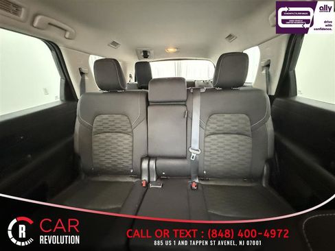 Used 2025 Nissan Pathfinder SV AWD/4WD image 15