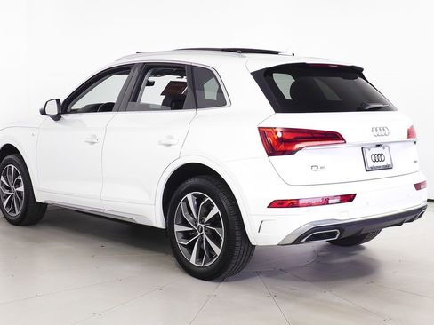 Used 2022 Audi Q5 2.0T Premium w/ Convenience Package image 9