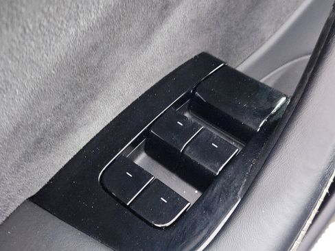 Used 2020 Tesla Model 3 Long Range image 17