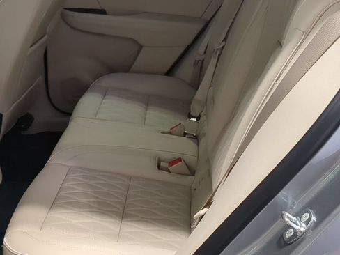 Used 2023 Buick Envision Avenir FWD image 23