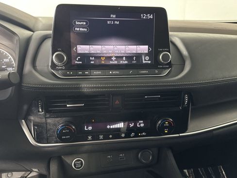 Used 2022 Nissan Rogue SV image 21