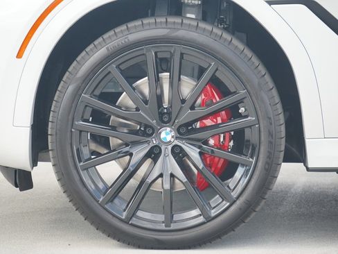 Used 2026 BMW X6 xDrive40i w/ Climate Comfort Package AWD/4WD image 5