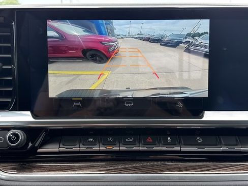 Used 2026 Chevrolet Silverado 1500 LT AWD/4WD image 8