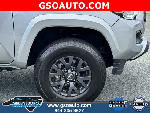 Used 2023 Toyota Tacoma SR5 w/ Technology Package image 38