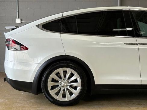 Used 2017 Tesla Model X 100D image 16
