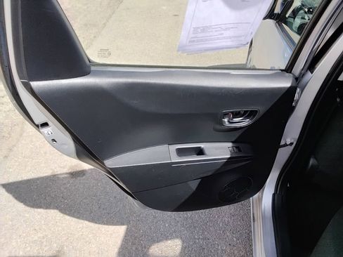 Used 2014 Toyota Yaris LE image 19