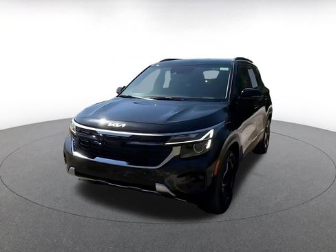 Used 2025 Kia Seltos S FWD image 7