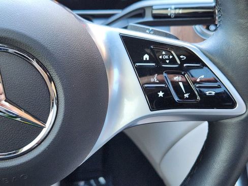 Used 2024 Mercedes-Benz GLC 300 4MATIC image 31