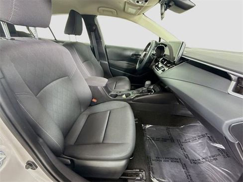 Certified 2025 Toyota Corolla LE image 25